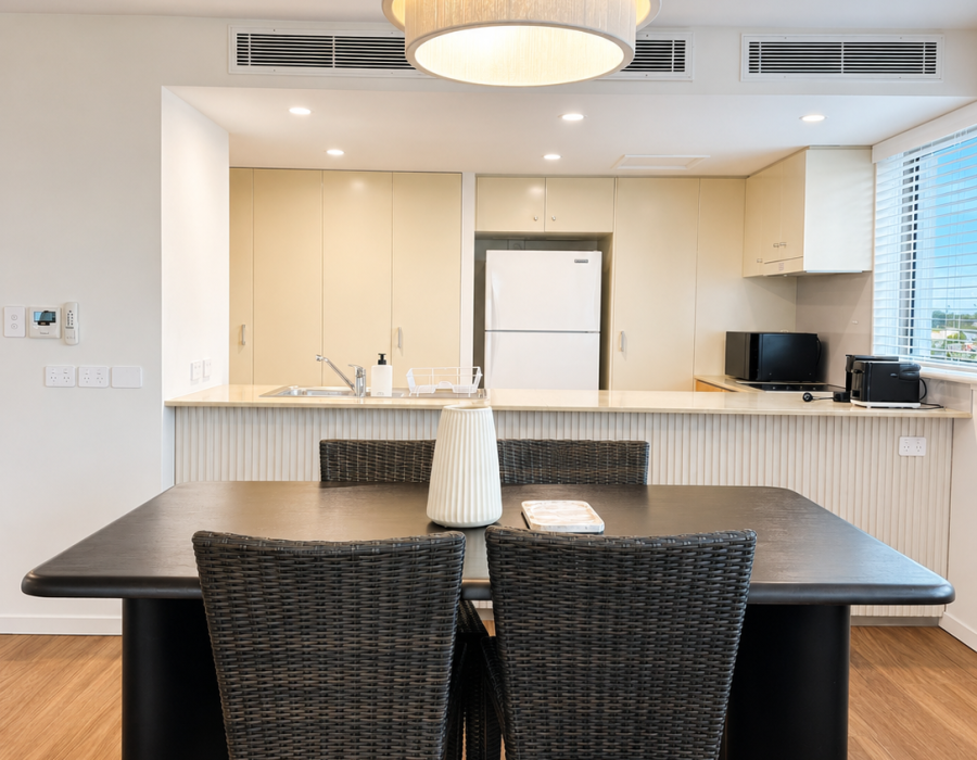 DINNING ROOM