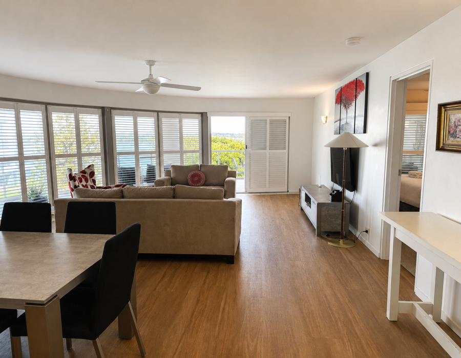lounge room 202 (1)