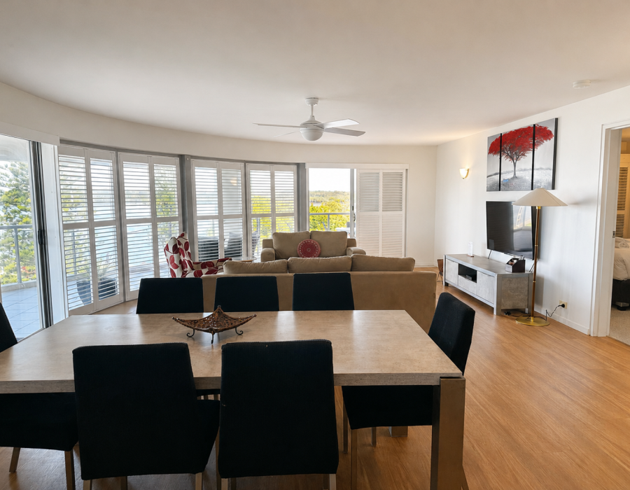 lounge room 202(1)